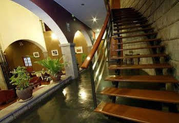 Hotel Mamasara 3*